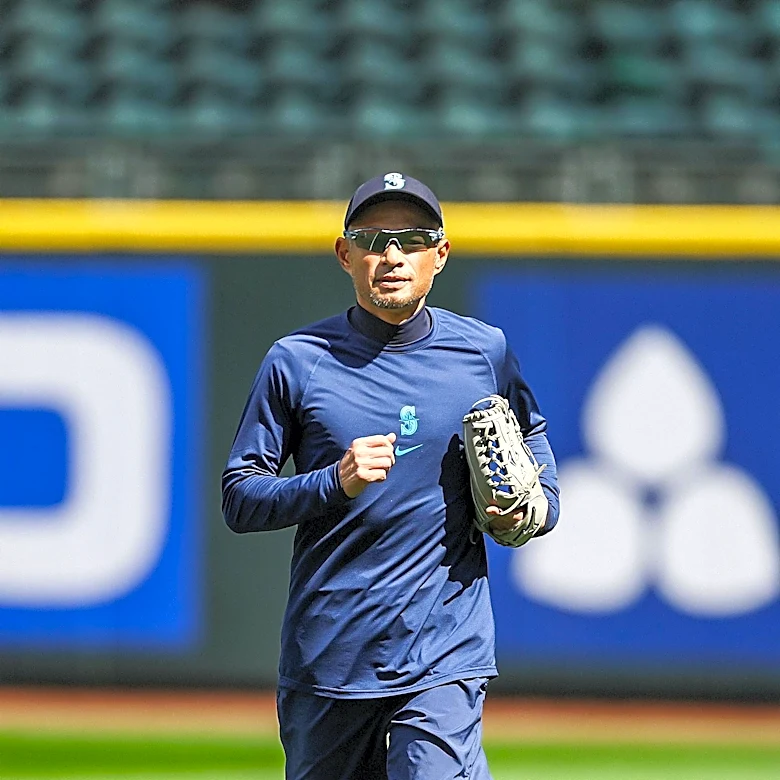 Seattle Mariners Acquire Taylor Ward to Bolster Lineup Amid Injuries