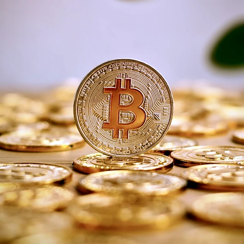 Bitcoin's $63,000 Price Level Emerges as Key Battleground for Investors