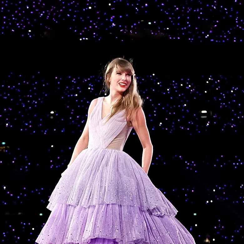 Children's Mercy Hospital Patients Create Wedding Gown for Taylor Swift