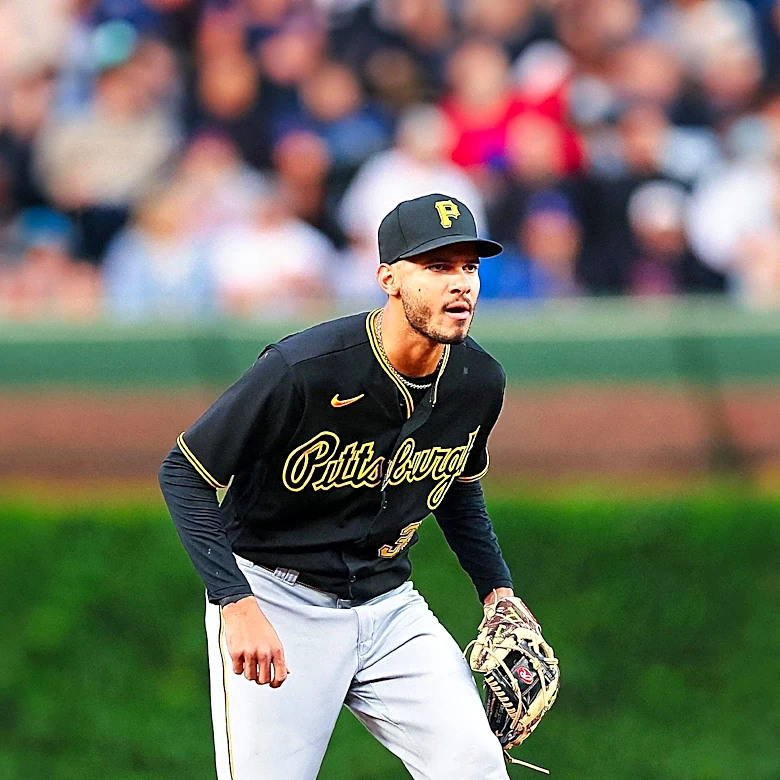 Pittsburgh Pirates Acquire Luke Weaver to Bolster Bullpen Amid Playoff Push
