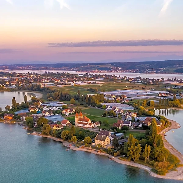 Exploring Wisconsin's Charming Small Towns and Their Unique Attractions
