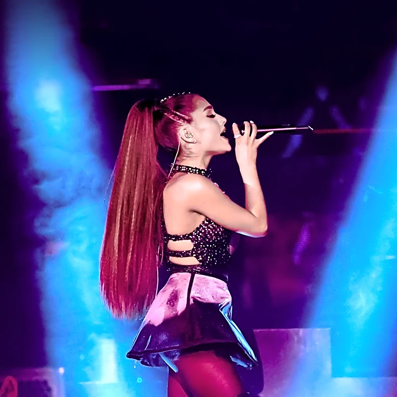 Ariana Grande Withdraws from 'Sunday in the Park with George', Surprising Production Team