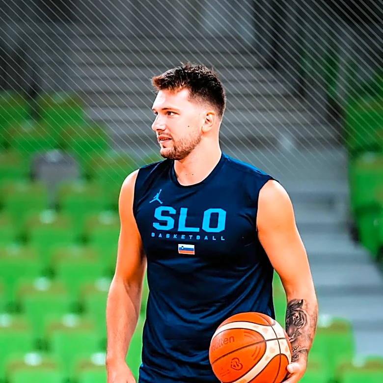Lakers' Cameron Carr to Miss Slovenia Minicamp Due to NBA Orientation