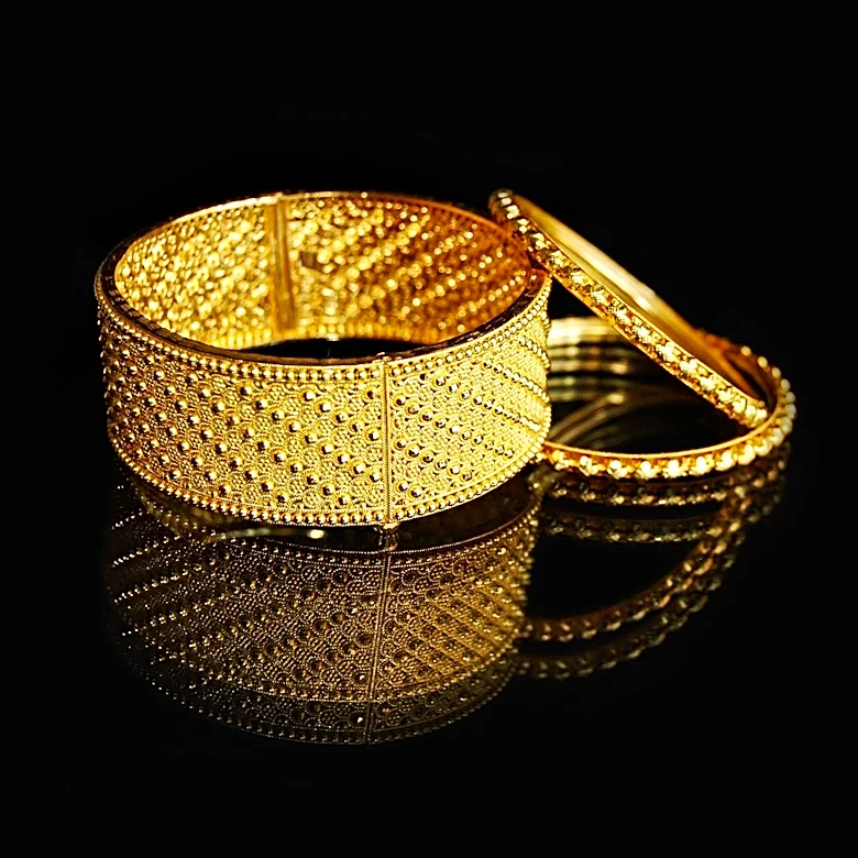 Understanding the Value of Gold-Plated vs. Solid Gold Jewelry