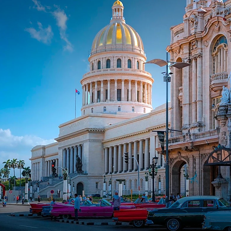 David Saxe's 'Cuba es Vida' Captures Unseen Havana Through Monochrome Lens