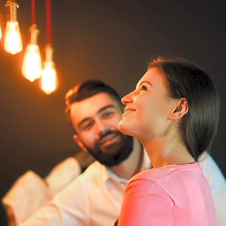 Singles Turn to In-Person Events as Dating App Fatigue Grows
