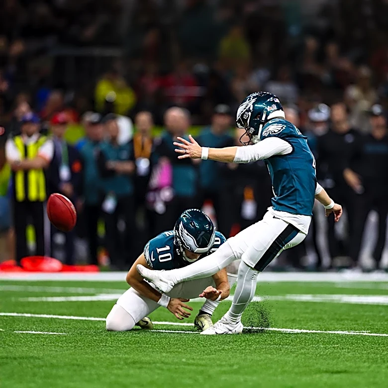 Philadelphia Eagles Face Injury Setbacks with Key Receivers During Training Camp