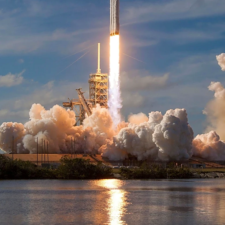 SpaceX Exceeds Wall Street Revenue Estimates in First Earnings Report Post-IPO