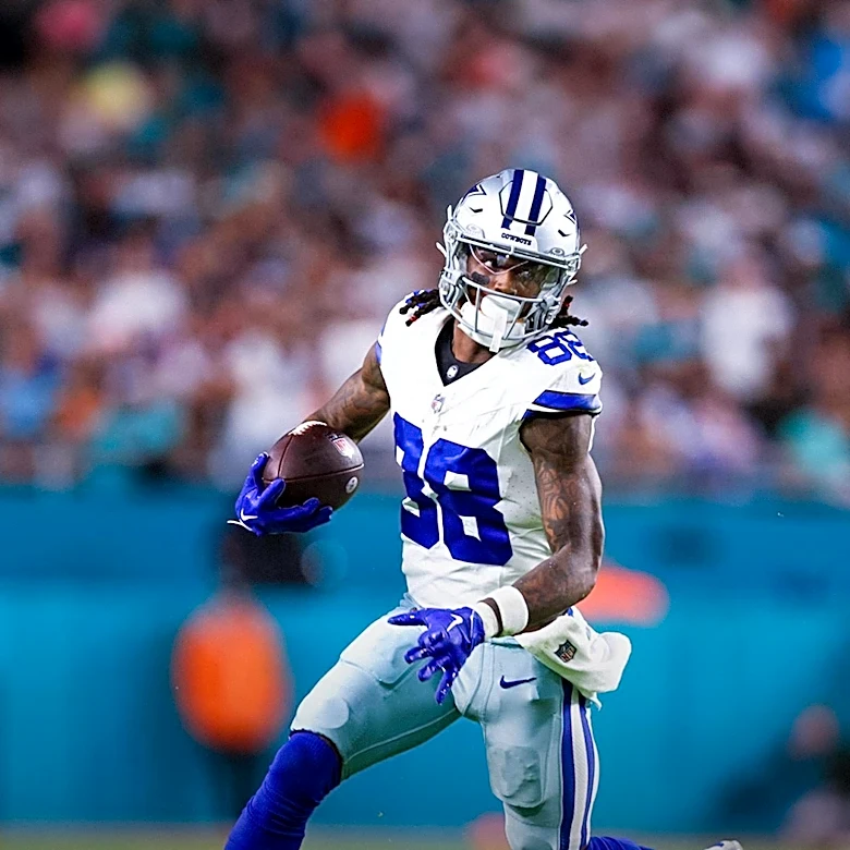 Dallas Cowboys Defense Shines in First Padded Practice of Training Camp