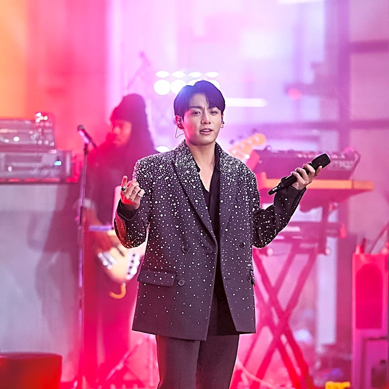 BTS Delivers Electrifying Performance at MetLife Stadium Amidst North American Tour