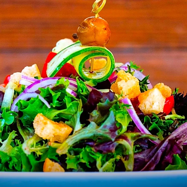 Salad and Go Files for Bankruptcy, Closing All Locations Amid Financial Struggles