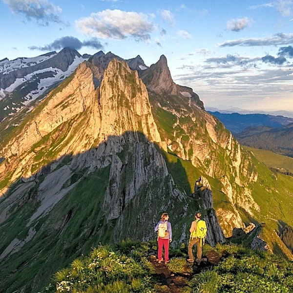 All-Female Hiking Trips in Canadian Rockies Foster New Friendships and Empowerment