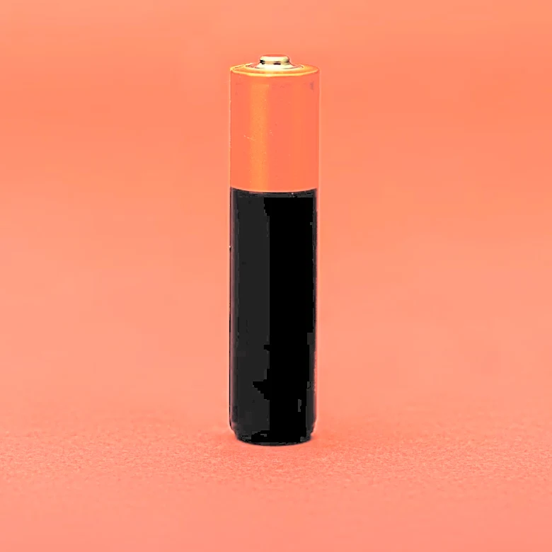 MIT Researchers Develop Sodium-Metal Batteries to Address Solvent Challenges