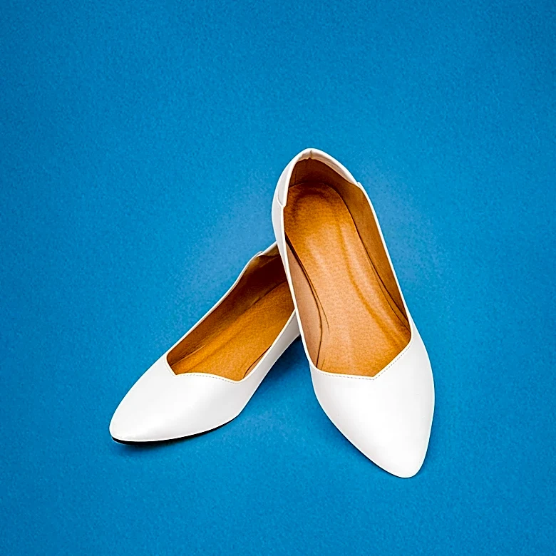 Jazz Shoes Emerge as a Fashion Trend, Challenging Ballet Flats