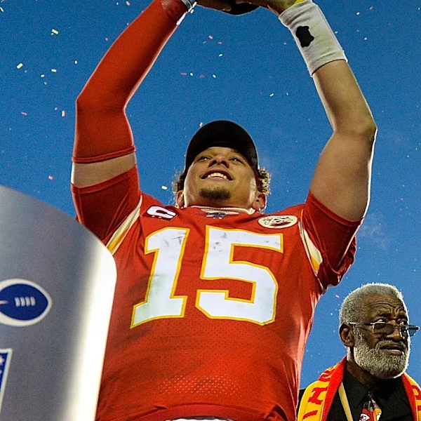 Patrick Mahomes and Travis Kelce Delight Young Fans at Chiefs Training Camp