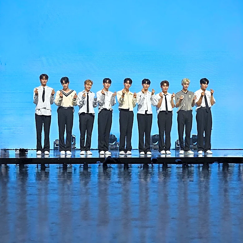 Stray Kids to Release New EP 'THIS THAT' Amid World Tour