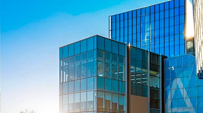 Key Differences Between Public and Private Architecture Practices Explored