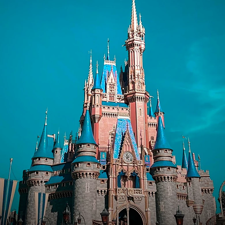 Disney Exceeds Earnings Expectations with Strong Parks and Streaming Performance
