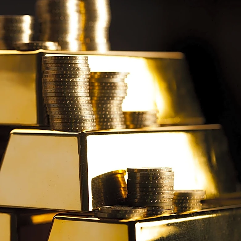Gold Prices Rise Amid Iran Deal Hopes and Lower US Yields