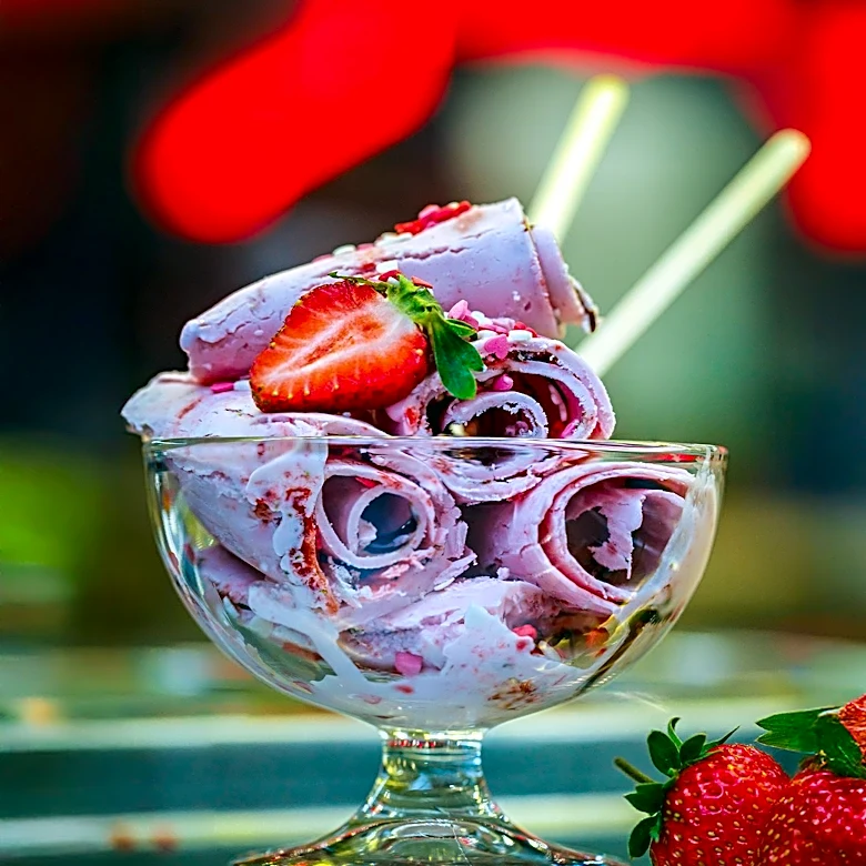 Connecticut Ice Cream Shop Celebrates Shakespeare with Themed Sundaes