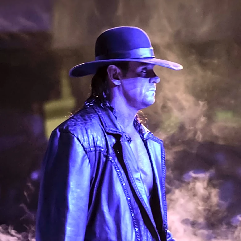 Undertaker Announces End of Podcasting Career with 'Six Feet Under'