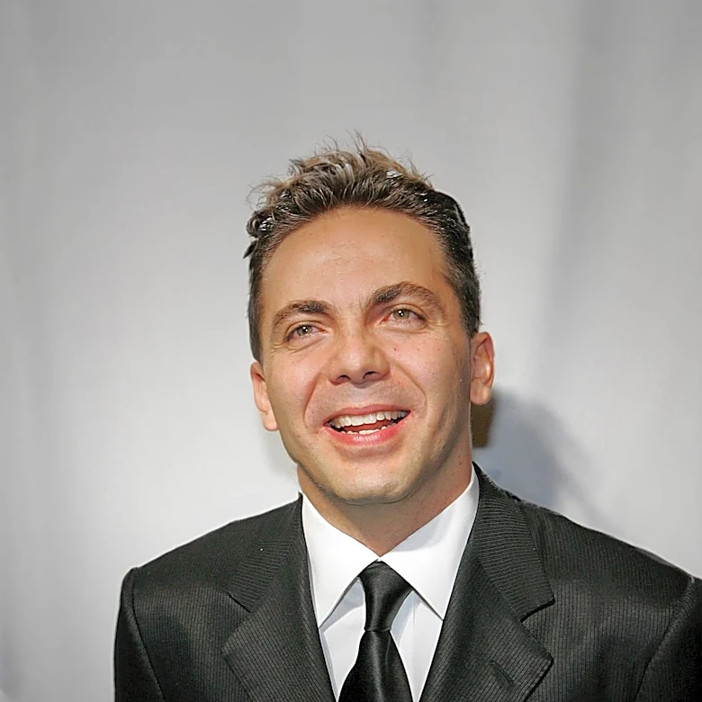 Sebastian Maniscalco Reflects on Immigrant Upbringing and Parenting Ahead of Las Vegas Shows
