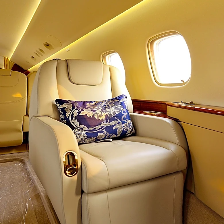 United Airlines Activates Privacy Doors in Polaris Suites on Boeing 787-9