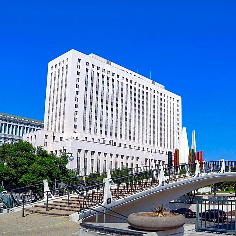 Mayo Clinic Offers Competitive Benefits for Associate Data Science Analyst Position