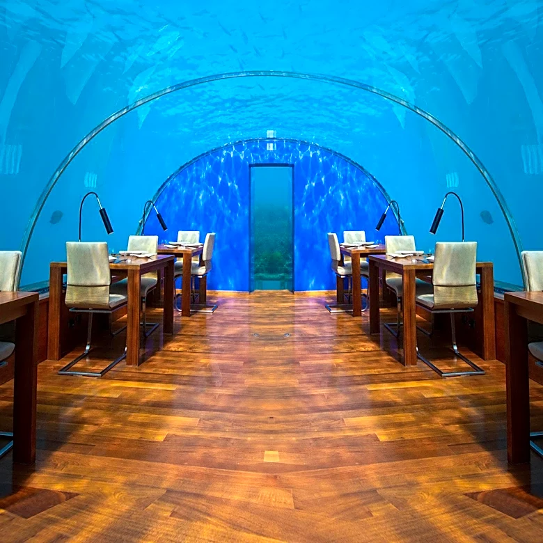 Mitch's Seafood in San Diego Offers Fresh Local Catch and Unique Dining Experience
