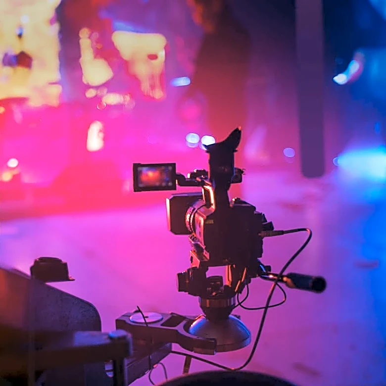 Peyton List and Gustaf Skarsgård Wrap Filming on 'Exit to the Guillotine'