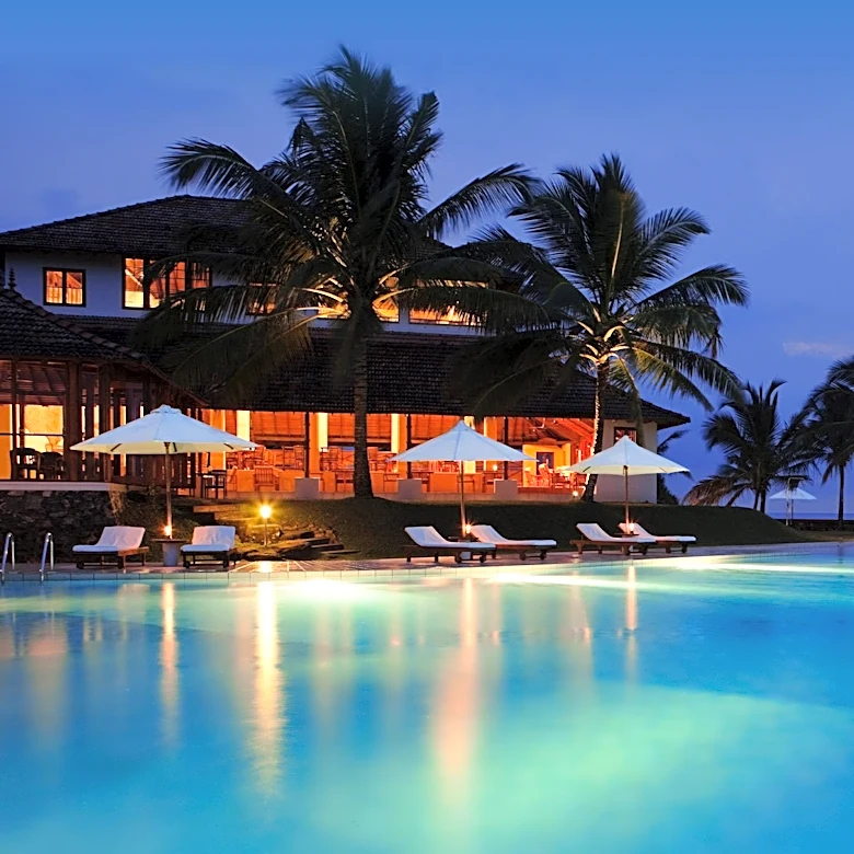 Luxury Travel YouTuber Faces Public Relations Issue at Amanvari Resort