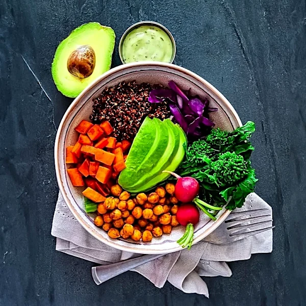 Nutritionists Recommend Energy-Boosting Lunch Foods for Sustained Energy