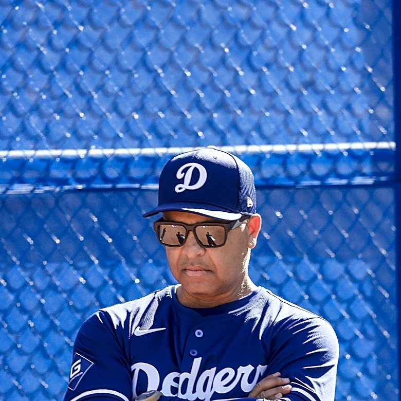 Dodgers' Dave Roberts Updates on Freddie Freeman's Injury After Cubs Game