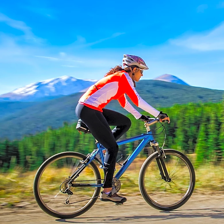 Controversy Over Padded Bras in Women's Cycling Raises Aerodynamic Concerns