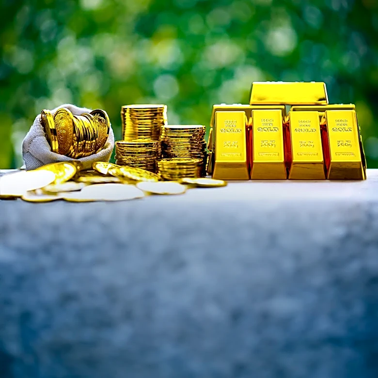 Gold Prices Stabilize Amid Economic and Geopolitical Tensions