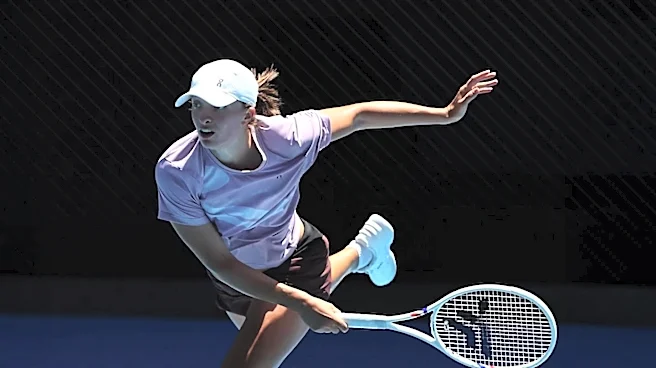 Iga Świątek Overcomes Challenges to Advance in Toronto Tournament