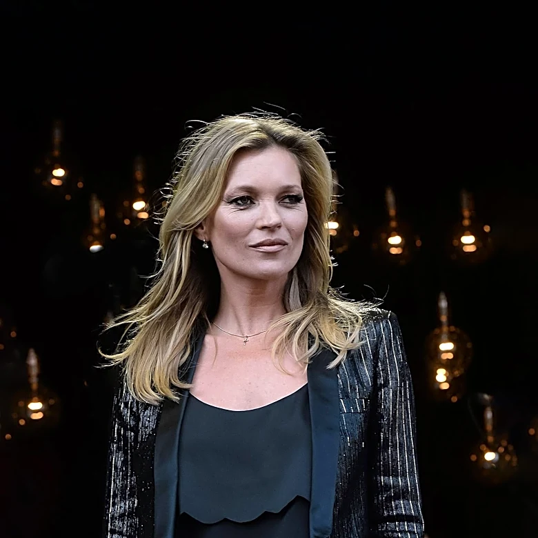 Kate Moss Utilizes Birkin Bag as Intended, Emphasizing Practical Fashion