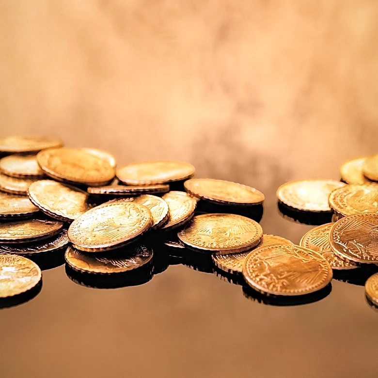 Gold Prices Surge as Strait of Hormuz Developments Ease Inflation Concerns