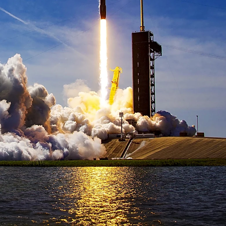 SpaceX's Ambitious Mobile Network Plans Face Skepticism