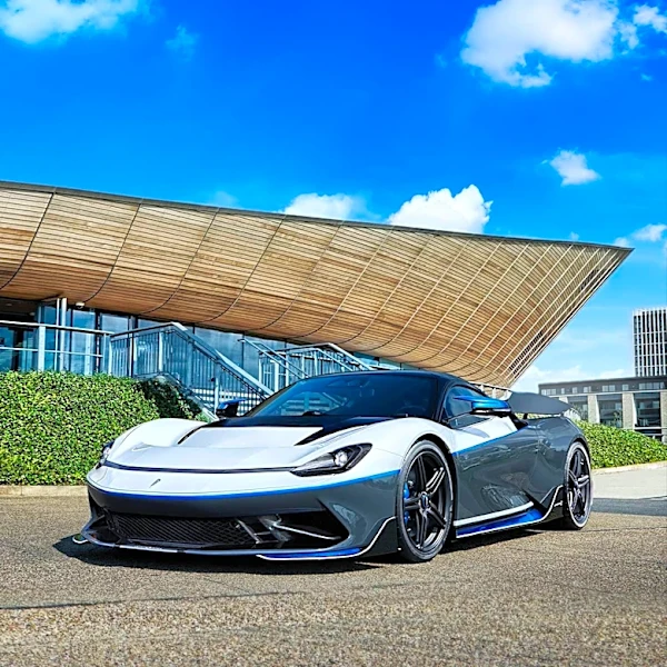 Eric Bana Promotes 2026 bp Adelaide Grand Final Featuring Luxury Hypercars