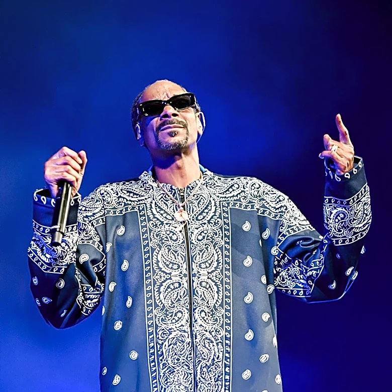 Kevin Richardson and Snoop Dogg Meet Amid Viral 'Long-Lost Twins' Meme