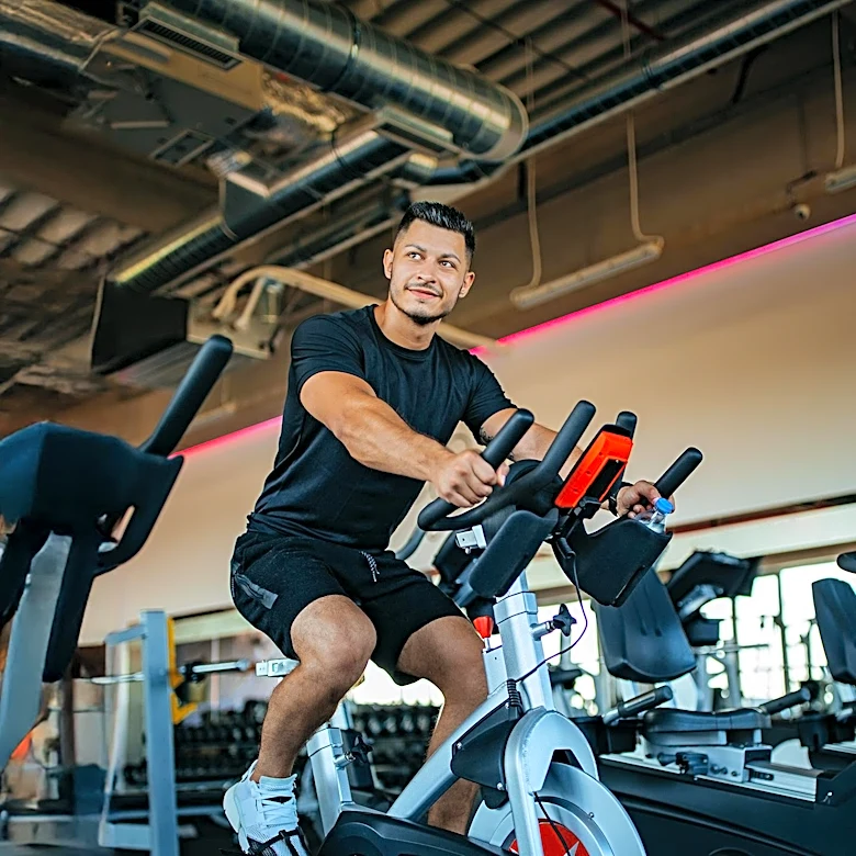 Strength Training for Cyclists: Enhancing Speed and Reducing Injuries