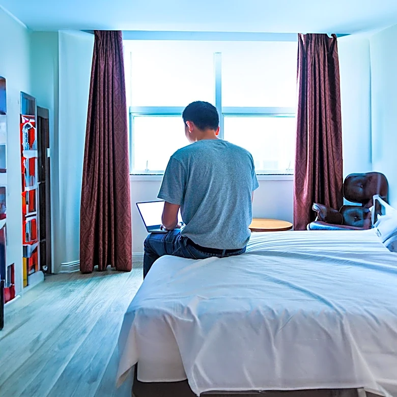 Hotel Wi-Fi Terms Highlight Legal and Privacy Concerns for Travelers