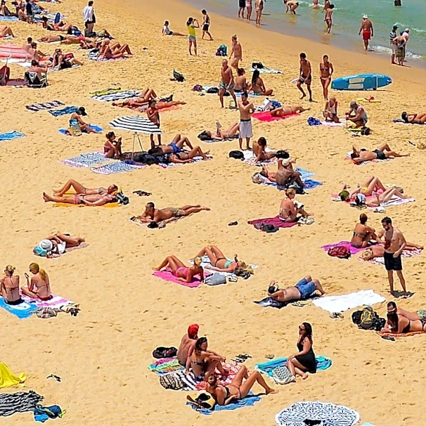 St. Tropez Overrun by Tourists and Influencers, Impacting Local Charm