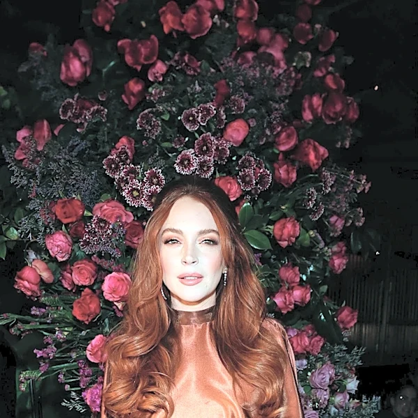 Lindsay Lohan Returns to Red Hair, Fans Celebrate Iconic Look