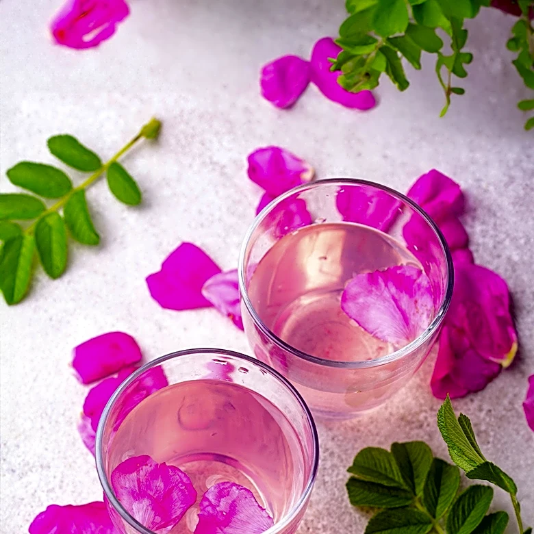 Kashmiril Highlights Safety and Benefits of Drinking Food-Grade Rose Water