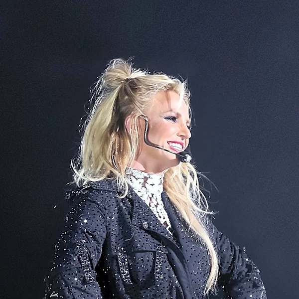 Britney Spears' Music Video Director Reveals Breakup Text from Justin Timberlake