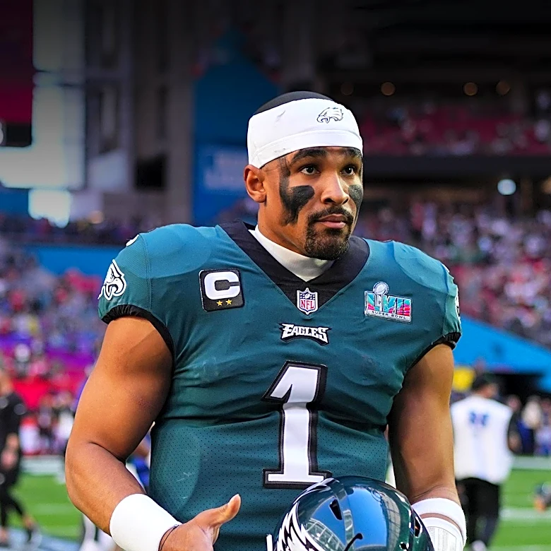 Jalen Hurts Commends Darius Cooper's Progress in Eagles Training Camp