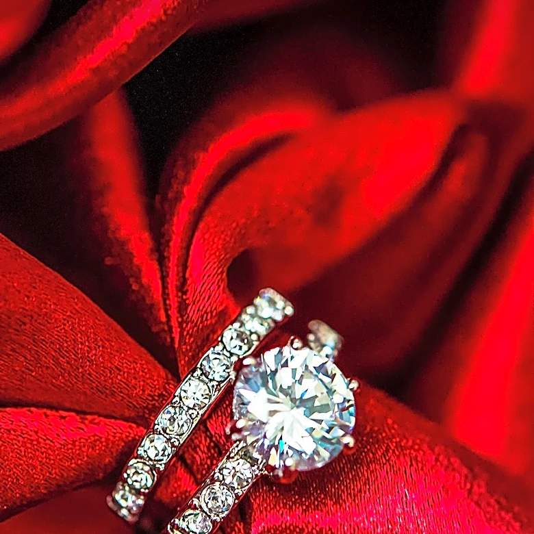 Madison Beer Showcases $1M Engagement Ring at Hollywood Event