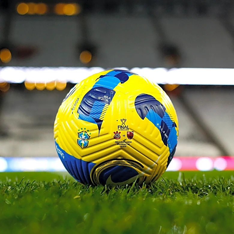 Corinthians Aims to Overcome Internacional's Lead in Copa do Brasil Clash